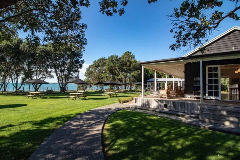 Auckland: Man O' War Vineyard Ferry (Waiheke Island) - An In-Depth Look at the Experience