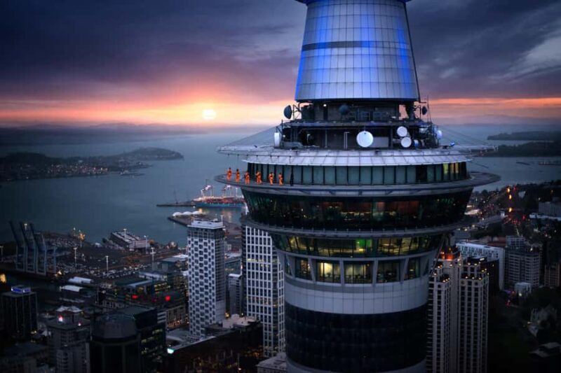 Auckland: Sky Tower SkyWalk - 192m High Edge Walk - Key Points