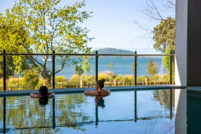 Auckland: Te Puia & Wai Ariki Hot Springs Tour - Key Points