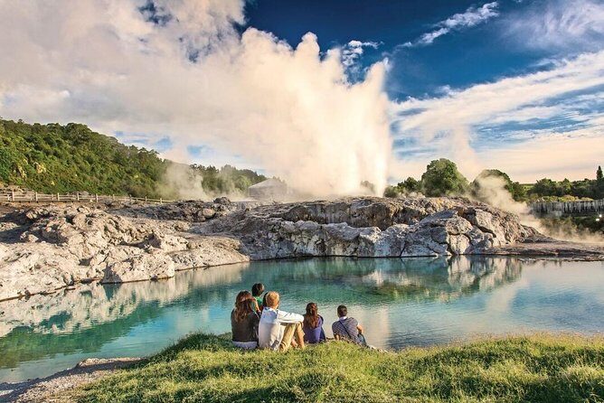 Auckland to Hobbiton Movie Set and Rotorua's Geothermal Valley - Analyzing the Value
