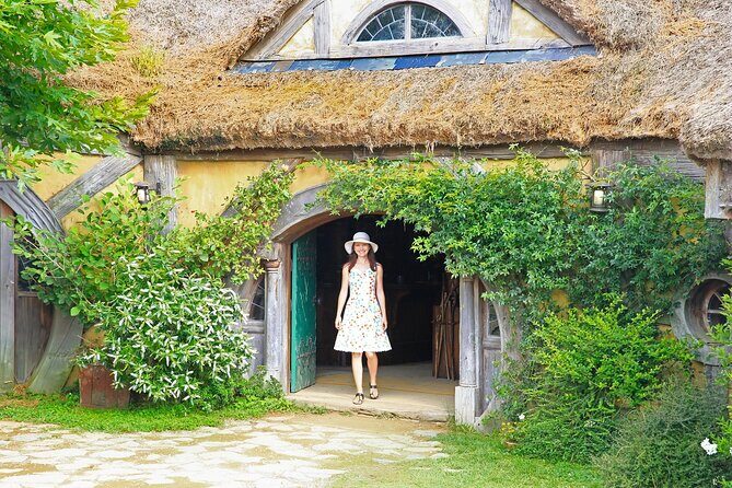 Auckland to Hobbiton Private Tour Shire Movie Set and Waikato - FAQs