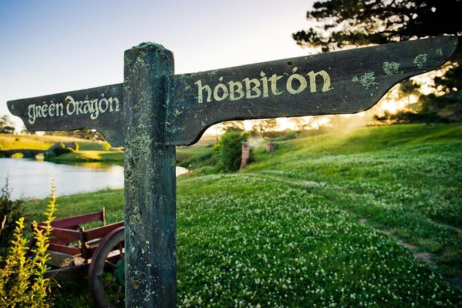Auckland to Waitomo Caves and Hobbiton Movie Set Private Tour - What You Can Expect from This Tour