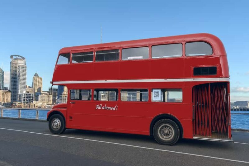 Auckland: Vintage Double-Decker Bus Sightseeing Tour - A Nostalgic Ride with Modern Appeal