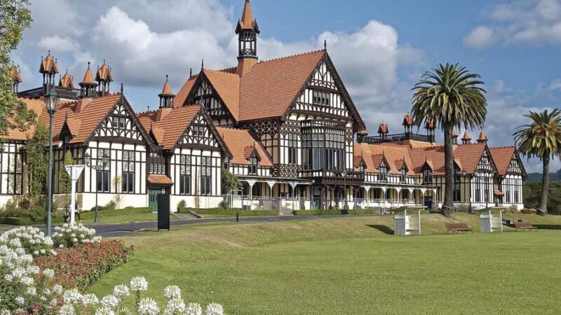 Auckland: Waitomo Caves & Rotorua - Te Puia Small-Group Tour - Practical Aspects and Overall Value