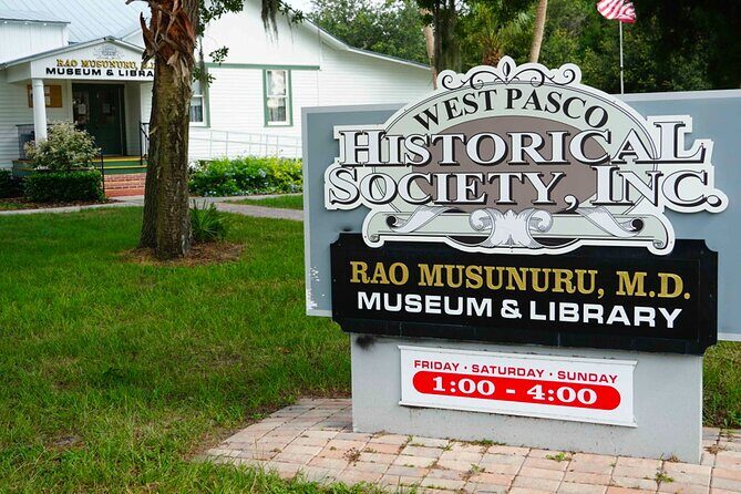 Audio Guide to New Port Richey's History and Quirky People - A Closer Look at the Tour Itinerary