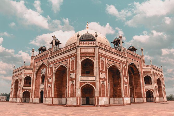 Audio Guided Walk of Humayun's Tomb & Nizammudin Basti, Delhi on HopOn India App - Practical Details and Tips
