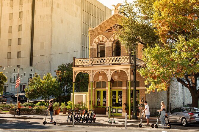 Austin Explorer: A Vibrant USA Heritage Walk - A Detailed Look at the Tour