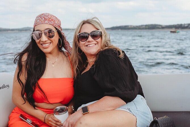 Austin Lake Travis Barge Crawl Bar Hopping Tour by Boat - FAQ