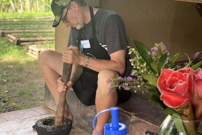 authentic Balinese organic cooking class in Ubud - Key Points