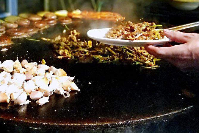 Authentic Local Food Tour in Center Beijing - The Itinerary: A Step-by-Step Tasting Adventure