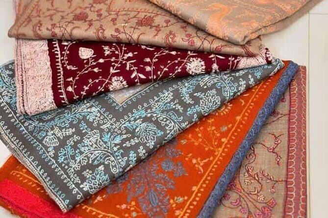 Authentic Shopping Experience in Bangalore for Souvenirs & Gifts - FAQ