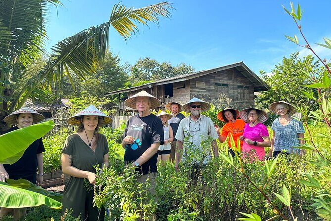 Authentic Thai Cooking Class and Farm Visit in Chiang Mai - Key Points