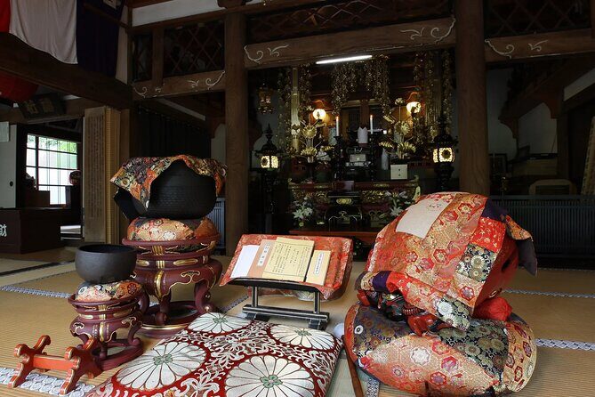 Authentic Zazen Experience Digital Detox with Temple Stay & Food - Who Should Consider This Experience?