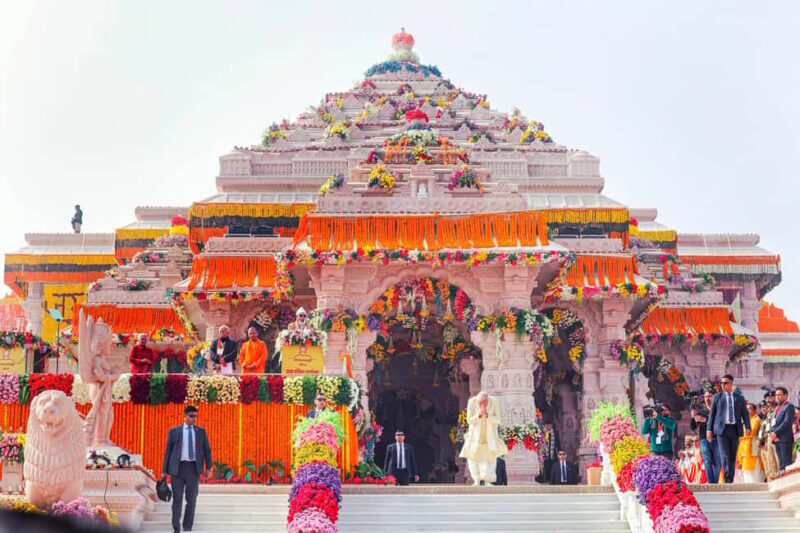 Ayodhya: 2-Day Private Tour with Private Guide and Driver - Discovering Ayodhya: An In-Depth Look at the 2-Day Private Tour