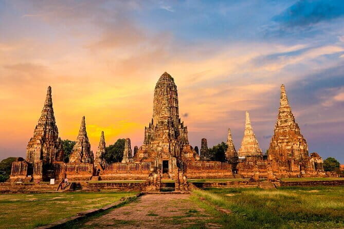 Ayutthaya, Damnoen Floating & Maeklong Railway Market Day Tour - FAQs