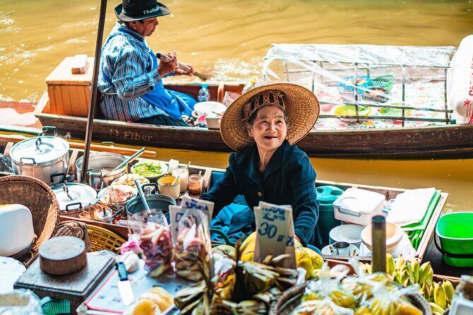 Ayutthaya Landmark Tour with Famous Temple & Floating Market - Discovering the Heart of Ayutthaya: Temples, Markets, and More