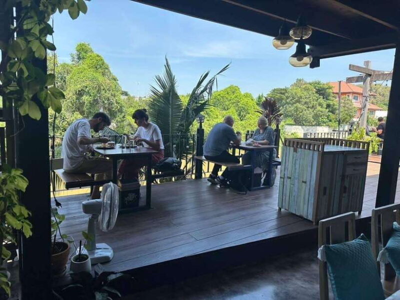 Ayutthaya: Sabieng Riverside Restaurant - Traveller's Lunch - Who Should Consider This Experience?