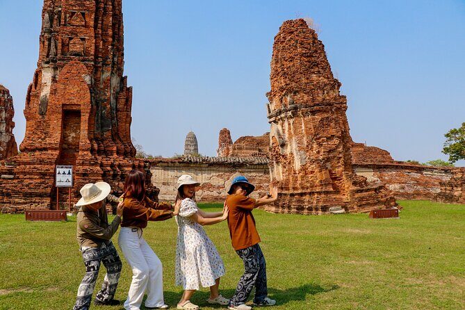 Ayutthaya Summer Palace and Temples Day Tour from Bangkok - Wat Yai Chaya Mongkol