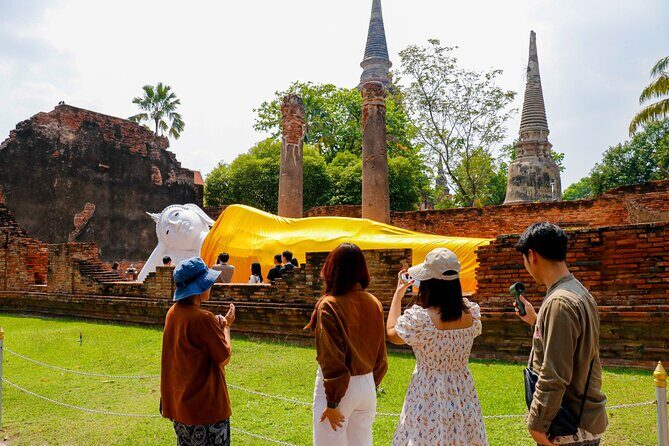 Ayutthaya Summer Palace and Temples Day Tour from Bangkok - Wat Chaiwatthanaram: A Photographic Gem