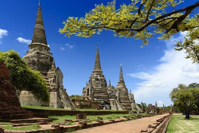 Ayutthaya Temples and Ayothaya Floating Market From Bangkok - A Closer Look at the Itinerary