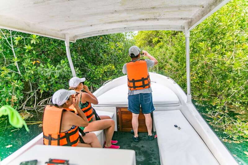 Bacalar: 3 Hour Boat Trip with Swimming & Drinks - An In-Depth Look at the Bacalar Boat Trip Experience