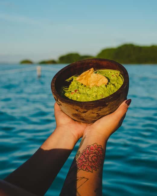 Bacalar Lagoon Sailing Tour with Open Bar and Mexican Lunch - An In-Depth Look at the Bacalar Lagoon Sailing Tour