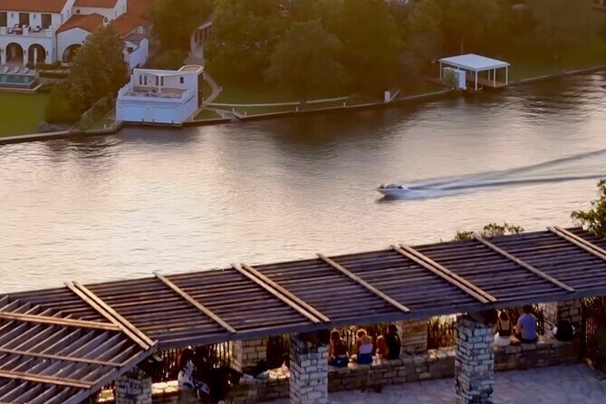 Bach Party Boat on Lake Austin 4 hours Up to 12 guests - Who Should Consider This Tour?