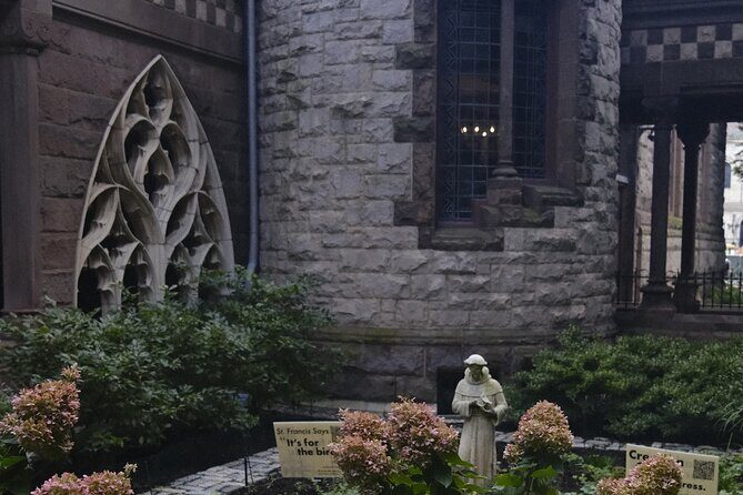 Back Bay Chocolate and Art Galleries Tour - The Neighborhood and Its Charm