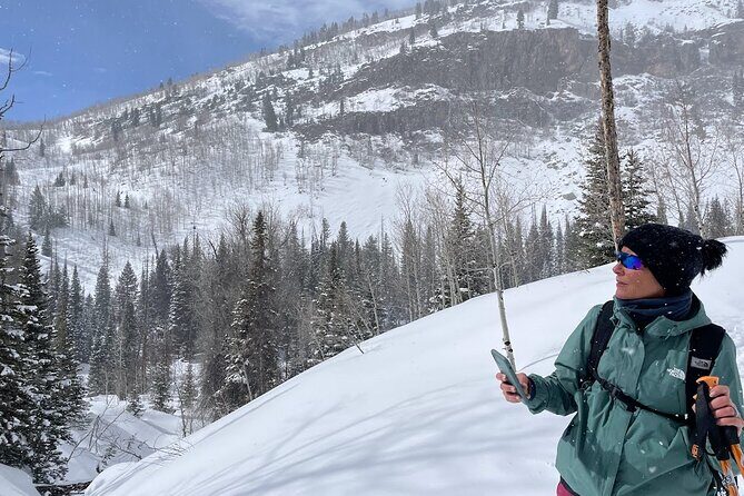 Backcountry snowshoeing in pristine Utah mountains - What to Expect from Your Snowshoeing Adventure