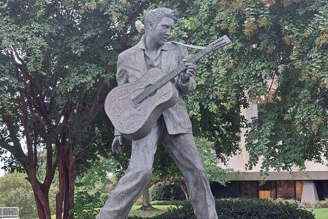Bag-Free Memphis: 90-Minute Mystery Walk with Luggage Storage - An In-Depth Look at the Memphis Mystery Walk and Luggage Service