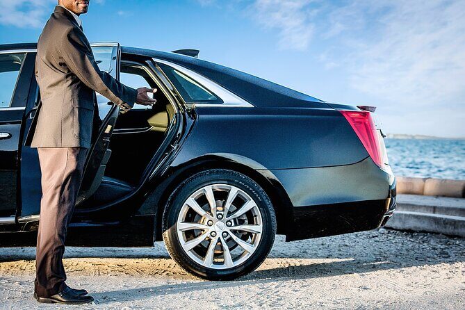 Bahamas Airport Transportation w/free Grocery Stop- Round Trip - Introduction