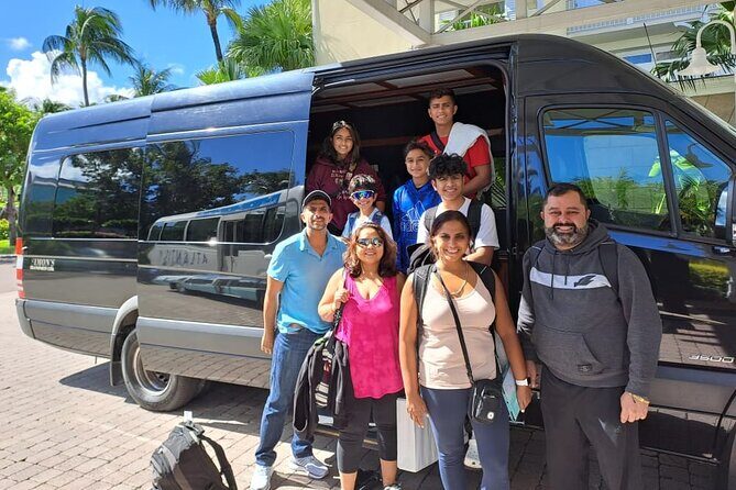 Bahamas Airport Transportation w/free Grocery Stop- Round Trip - A Closer Look at the Experience