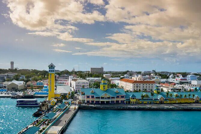 Bahamas Lynden Pindling Airport (NAS) Private Transfer to Nassau - Arrival and Meet-up