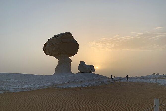Bahariya Oasis Journey into Tranquility Exploring Safari Desert - Key Points