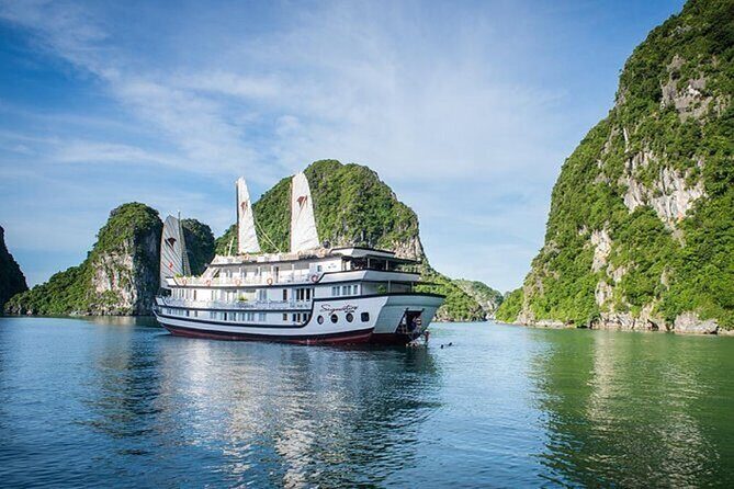 Bai Tu Long Bay 2 Day 1 Night Cruise - What Makes This Cruise Stand Out?