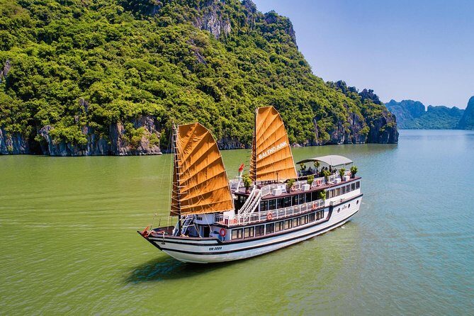 Bai Tu Long bay deluxe cruise 2D/1N: Kayaking, swimmig, Full Meals & best prices - Introduction – A Tour That Combines Authenticity and Adventure