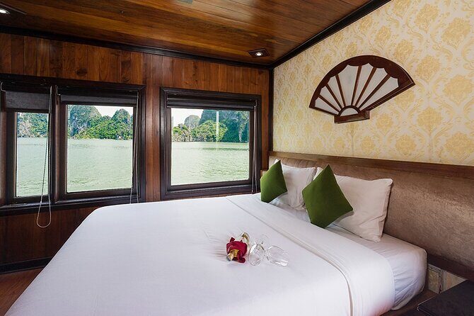 Bai Tu Long bay Deluxe cruise 2D1N: fishing villages, meals, cave, kayaking - A Detailed Look at the Bai Tu Long Bay Deluxe Cruise Experience