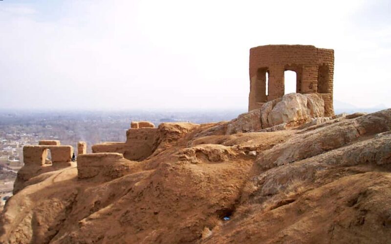 Baku: Absheron (Ateshgah and Yanar Dag) Tour - Key Points