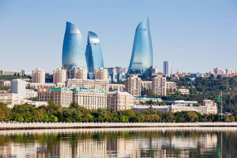 Baku City Tour: Where History Meets Modernity - Key Points