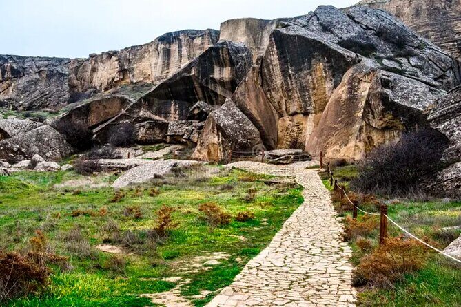 Baku : Gobustan, Absheron Sights Guided Day Trip Lunch included - What the Tour Covers and Why It Matters