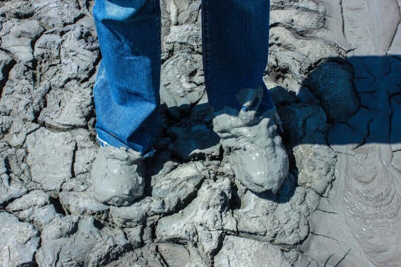 Baku: Gobustan, Mud Volcanoes, Ateshgah, and Yanardag Tour - Key Points