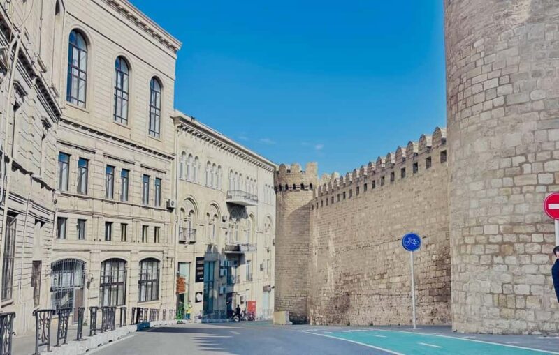 Baku: Inner City Walking Tour. - Key Points