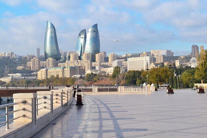 Baku Lights: the Night Tour illuminated by Baku lights - Key Points