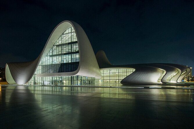 Baku Night City Tour Discover the Magic of Illuminated Landmarks - An In-Depth Look at the Itinerary