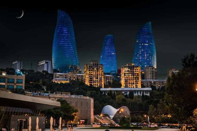 Baku: Night Panoramic Group Tour with Flame Towers 1 - Key Points