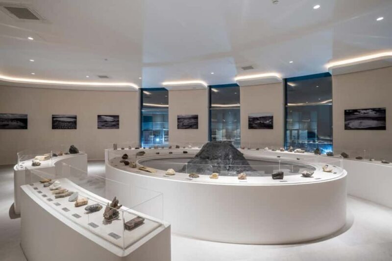 Baku Qobustan Absheron Full Day Guided Tour - Authentic Experiences and Challenges