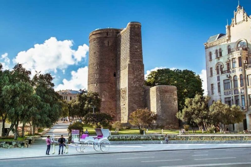 Baku Tour with Tour Guide - Key Points