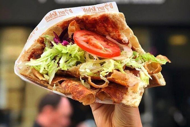 BAKU WALKING tour with the best STREET FOOD and DRINK tasting - Authenticity and Practical Tips
