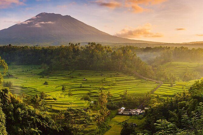 Bali Instagram Tour: Gate of Heaven Lempuyang Trip All Inclusive - The Sum Up