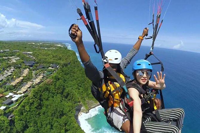BALI PARAGLIDING Fly, Swing and Soaring above the sea with private transfer - Introduction